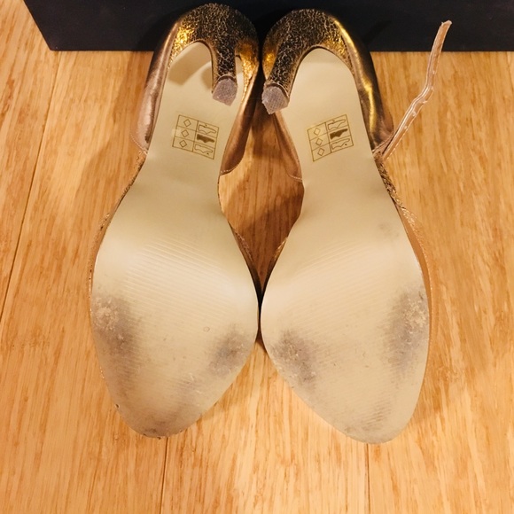 BEBE rose gold heels/ sandals - Picture 4 of 4